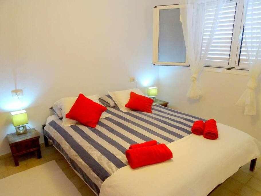 Casa Descanso Con Jacuzzi En ปลายา เกมาดา ภายนอก รูปภาพ
